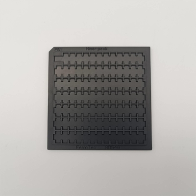 Un buon prezzo. ROHS Vassoi per chip in plastica nera per waffle per fustellatura nuda in linea