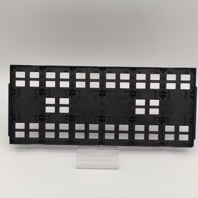 Un buon prezzo. Campioni standard stackable Jedec IC per BGA QFP QFN LGA PGA Peso del vassoio 120g - 200g in linea