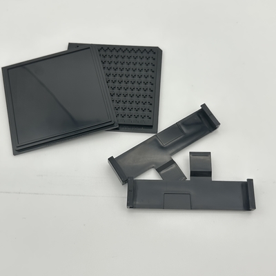 Confezione a chip quadrata con chiusure e clip