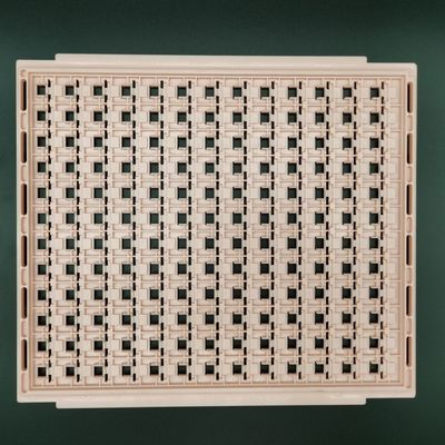 Un buon prezzo. Dispositivi variopinti di trasferimento di ESD IC Tray Packaging Anti Static Plastic in linea