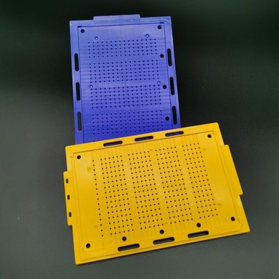 Un buon prezzo. Dello SGS anti ESD chip di carico sicuri statici di stampaggio ad iniezione dei vassoi di alta precisione IC in linea